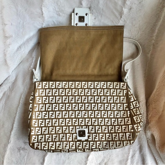 Fendi Rare Mamma Forever Rubberized Logo Bag - Picture 3 of 15